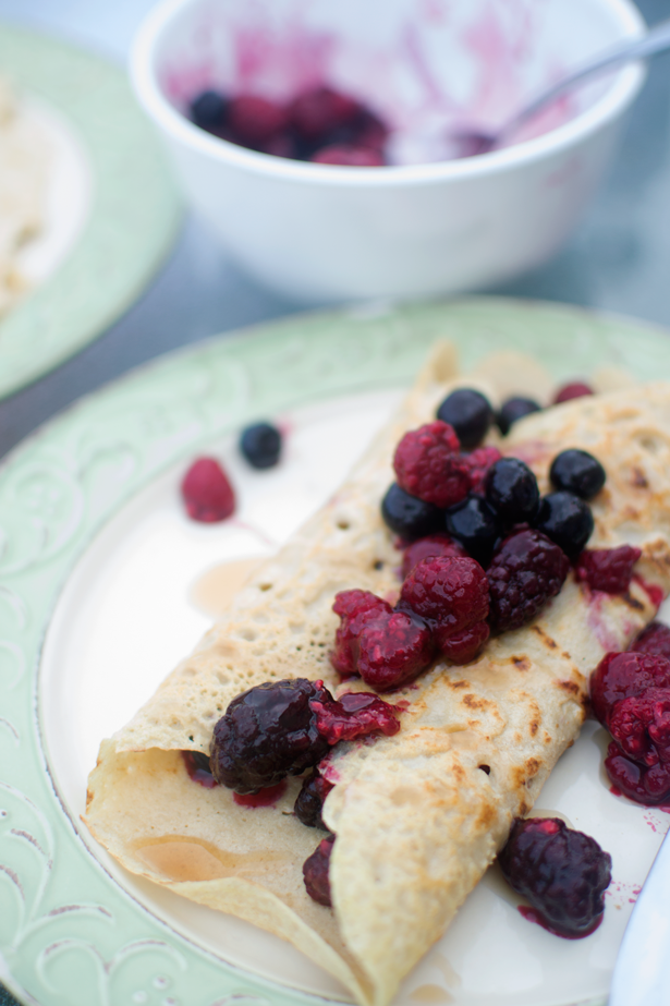 easy breakfast crepes -- vegan + gluten-free